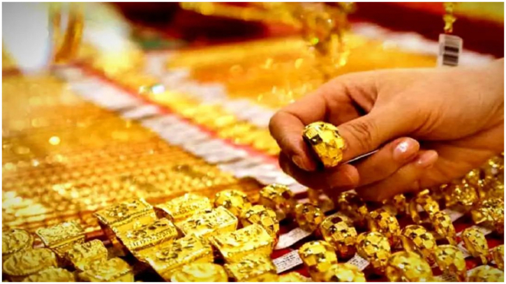 টানা ৩ দিন বেড়ে সোনার ভরি ছাড়ালো আড়াই লাখ টাকা