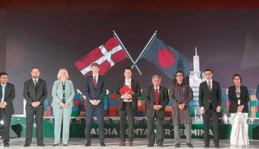 ৩০ বছরের জন্য লালদিয়া কনটেইনার টার্মিনালের দায়িত্ব পেল বিদেশী প্রতিষ্ঠান ৩০ বছরের জন্য লালদিয়া কনটেইনার টার্মিনালের দায়িত্ব পেল বিদেশী প্রতিষ্ঠান