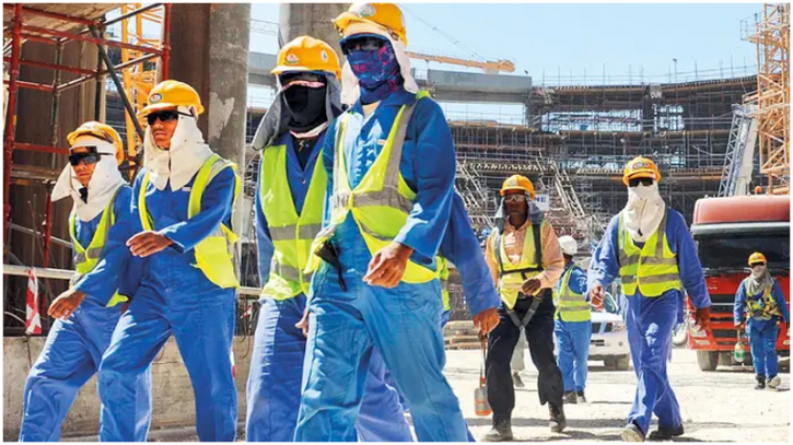 সৌদি প্রবাসীদের জন্য দুঃসংবাদ; যেসব খাতে কমছে সুযোগ